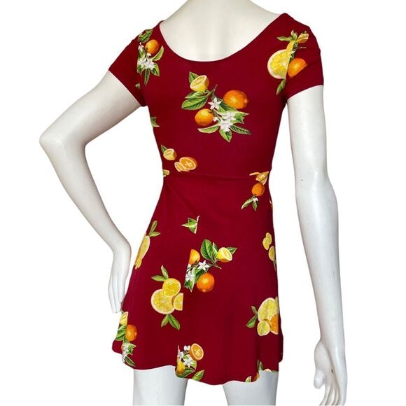 H&M dress  - Picture 4 of 7